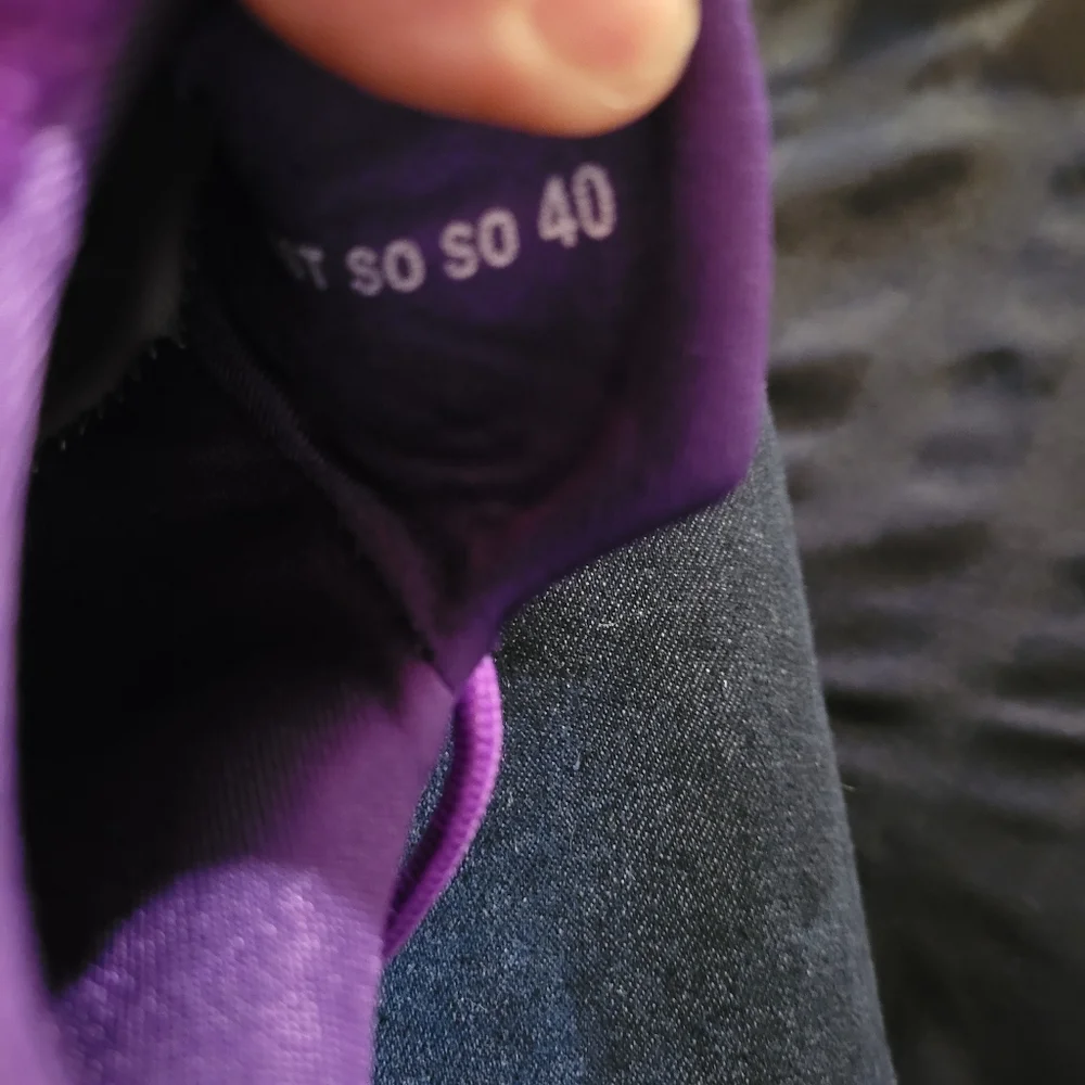 Runners - Picture 6 of 6